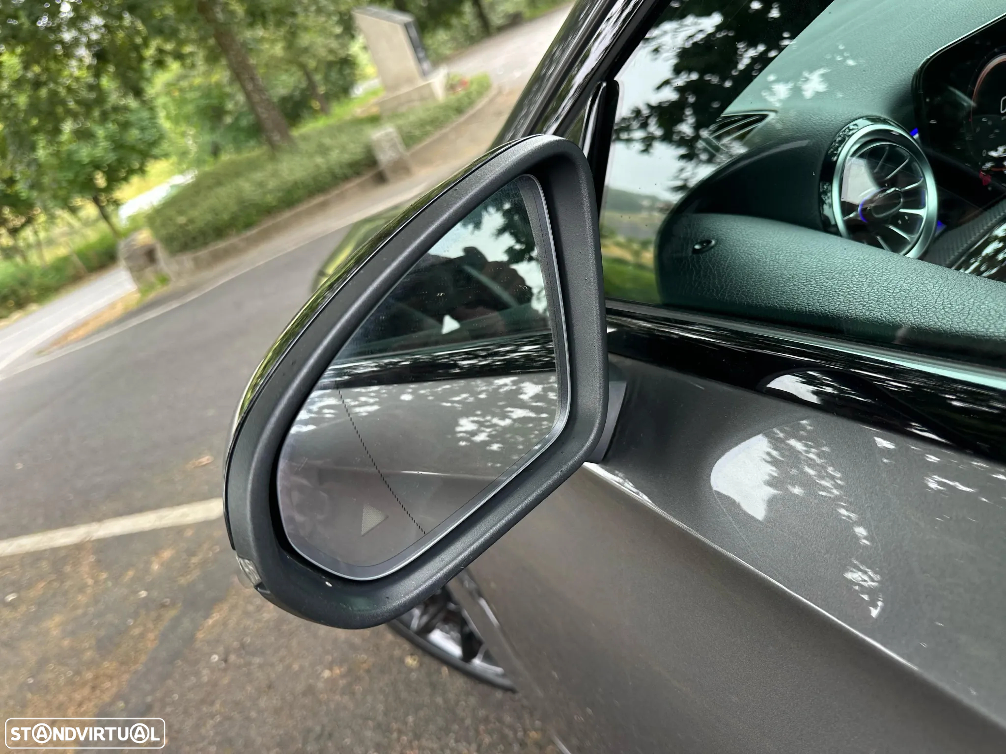 Mercedes-Benz A 250 e AMG Line - 19