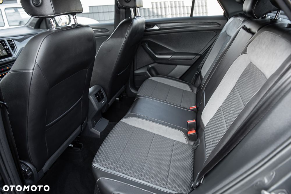 Volkswagen T-Roc 1.5 TSI OPF R-Line - 24