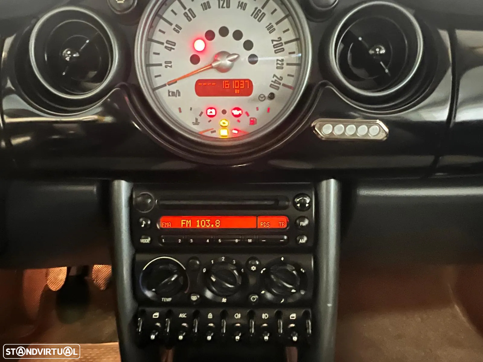MINI 3 Portas One 1.6 - 5
