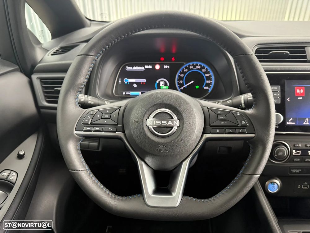 Nissan Leaf N-Connecta - 9