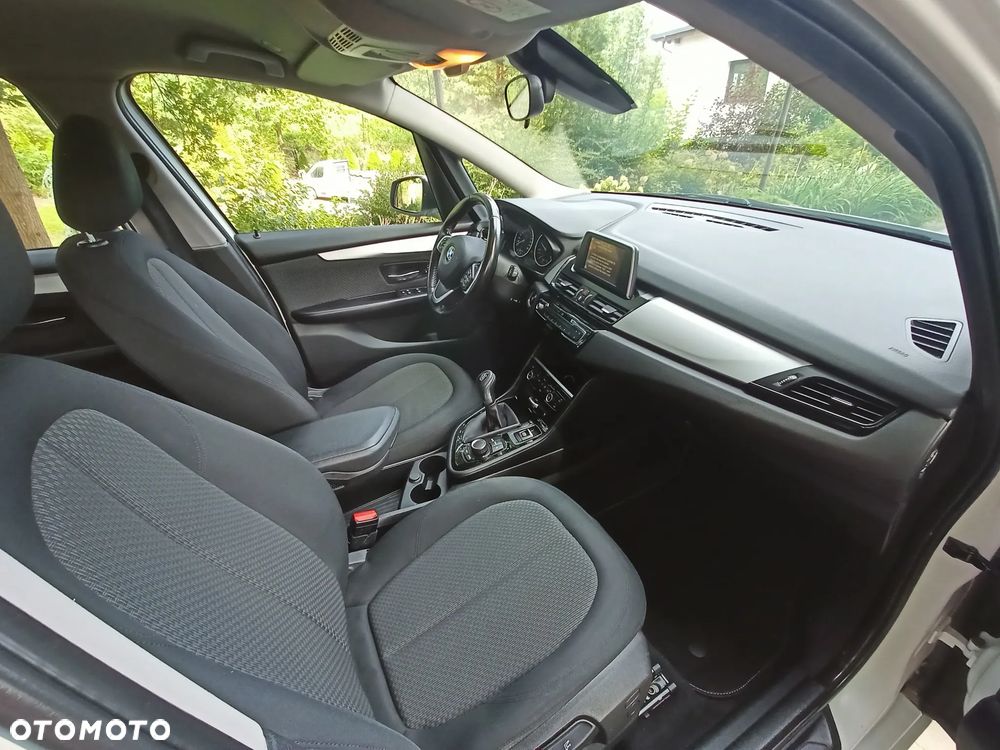 BMW Seria 2 216d Advantage - 14