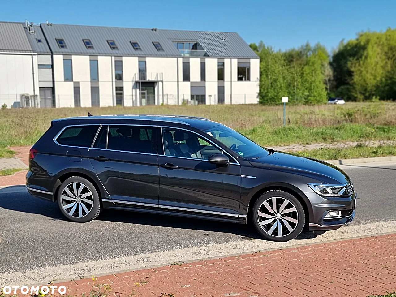 Volkswagen Passat - 10