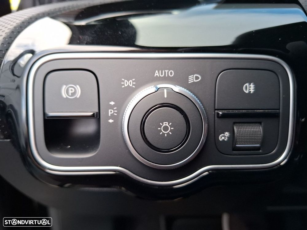 Mercedes-Benz A 180 d - 20