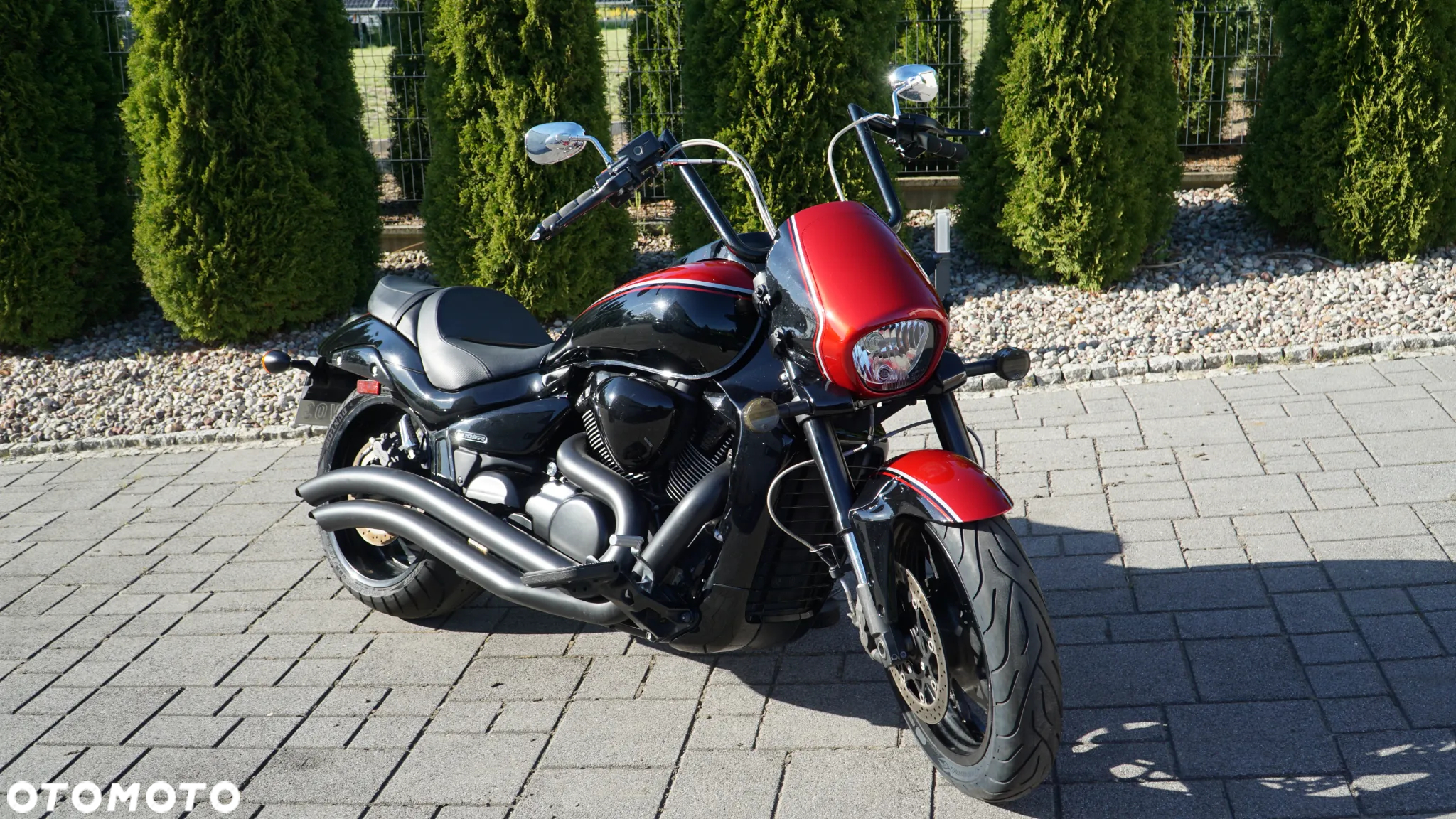 Suzuki Intruder - 4