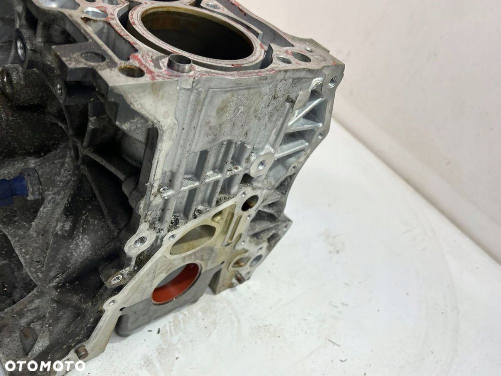 04E 103 011 BK Blok silnika 1.4 TFSI CVNA Audi A4 S4 B9 - 15