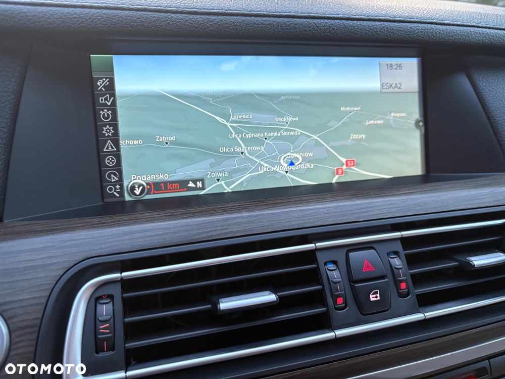 BMW Seria 7 740d - 34