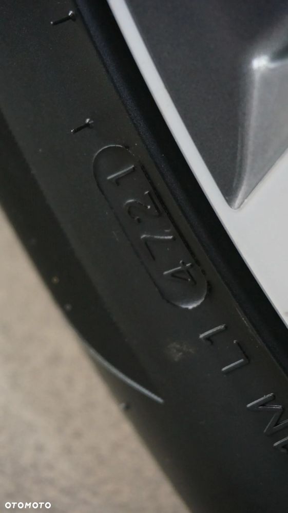 Toyota Avensis 2.0 D-4D Prestige - 32