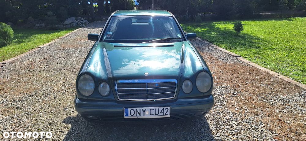 Mercedes-Benz Klasa E - 15
