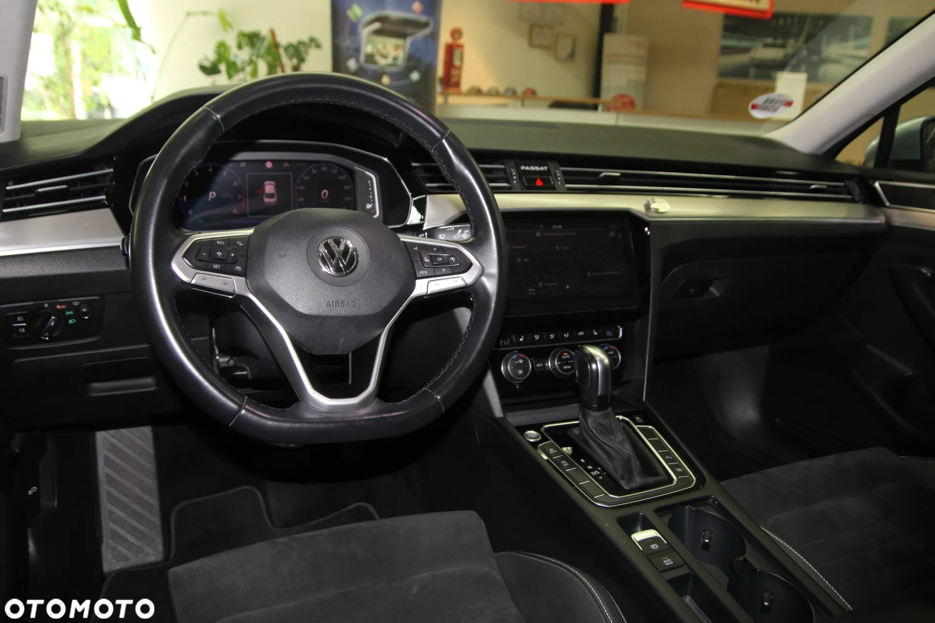 Volkswagen Passat 2.0 TSI Elegance DSG - 25