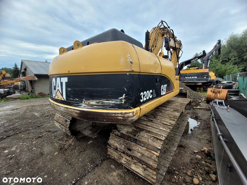 Caterpillar 318C - 3