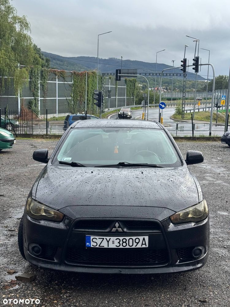Mitsubishi Lancer - 2