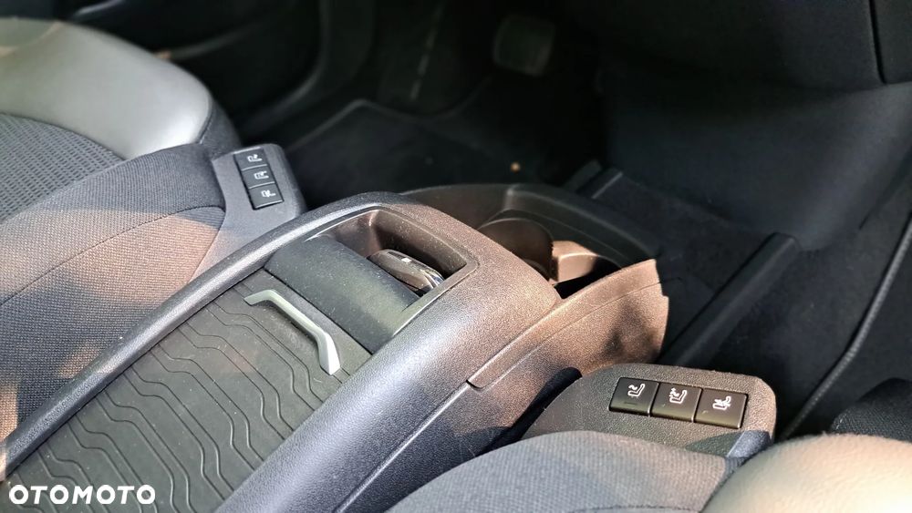 Citroën C4 Picasso BlueHDi 120 EAT6 SHINE - 21
