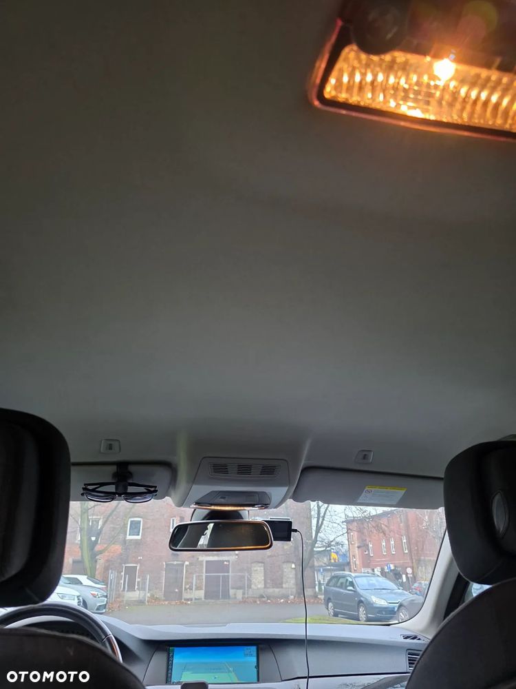 BMW Seria 5 525d - 8