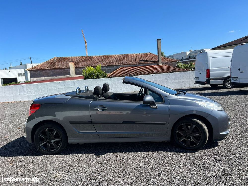 Peugeot 207 CC 1.6 HDi FAP Sport - 11
