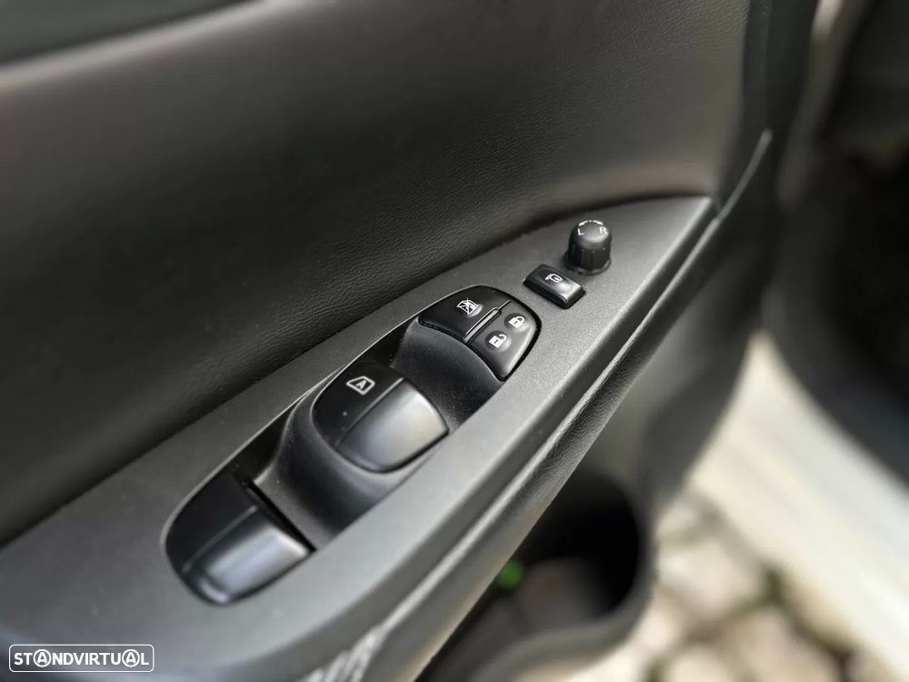 Nissan Pulsar 1.2 DIG-T Tekna - 19