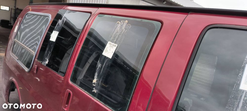 DRZWI PRAWE PRZÓD GMC SAVANA - 7
