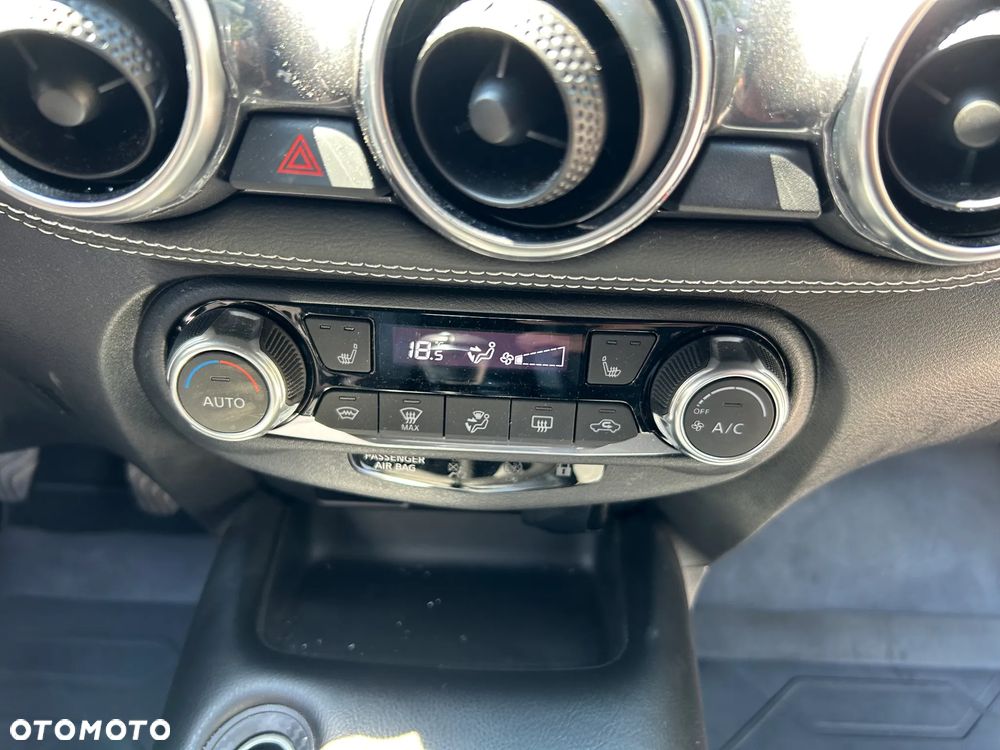 Nissan Juke 1.0 DIG-T N-Connecta - 16
