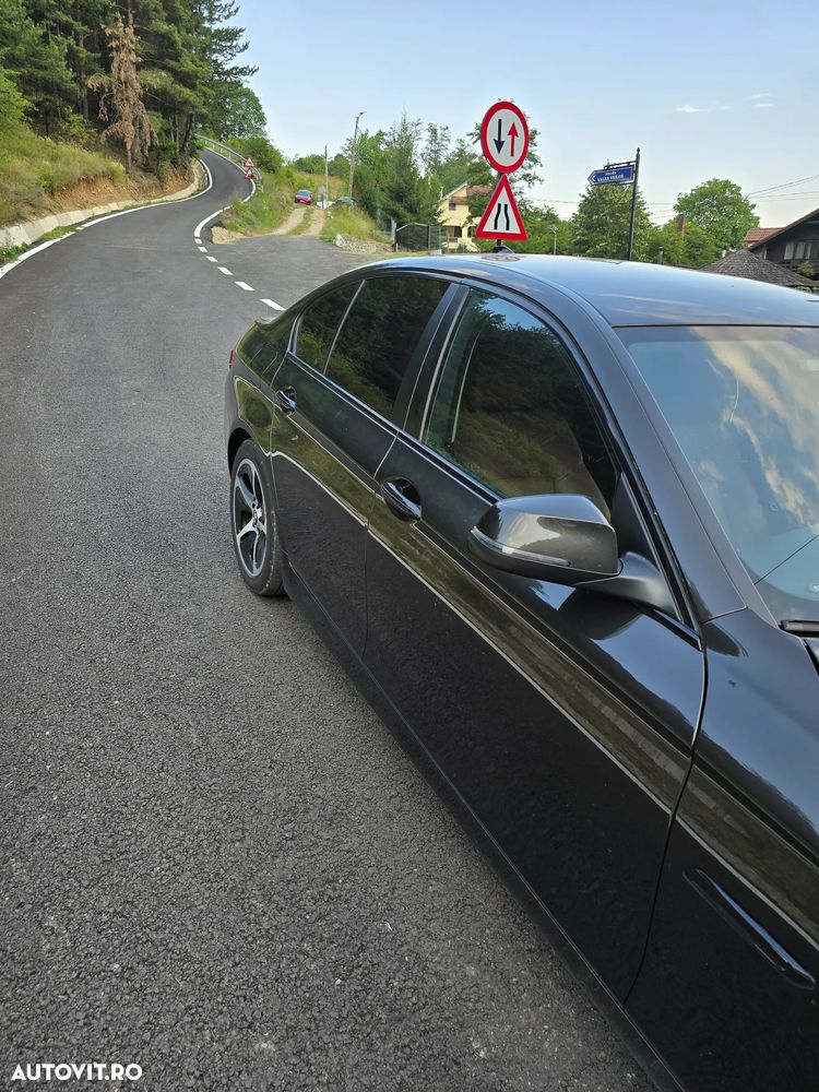 BMW Seria 5 520d EfficientDynamics Edition AT - 11