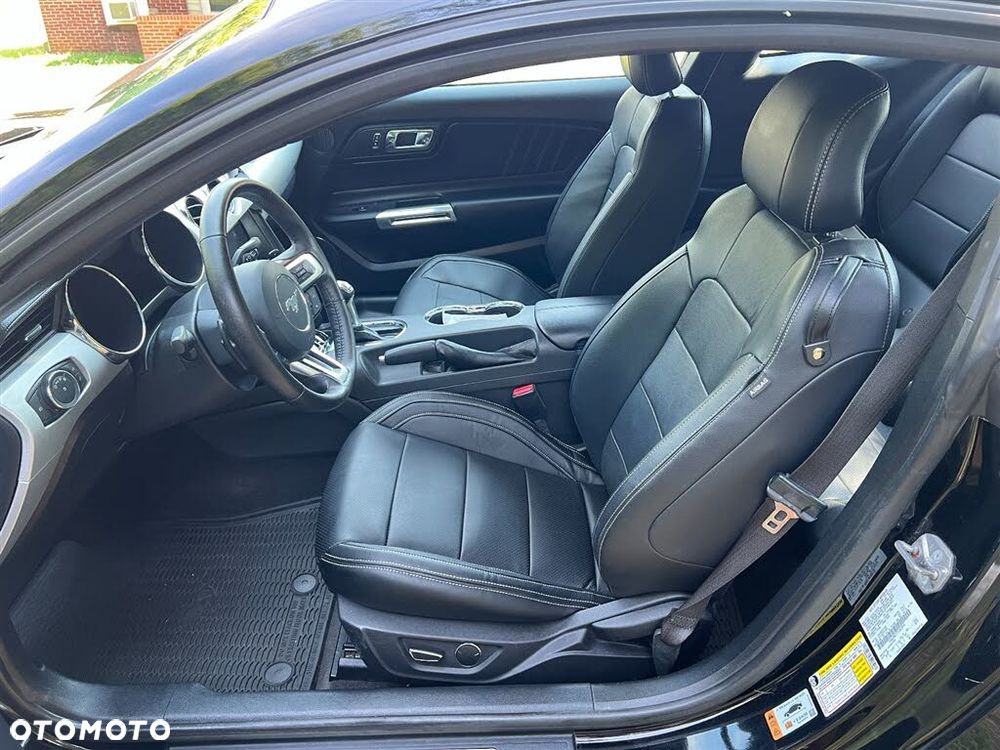 Ford Mustang - 11