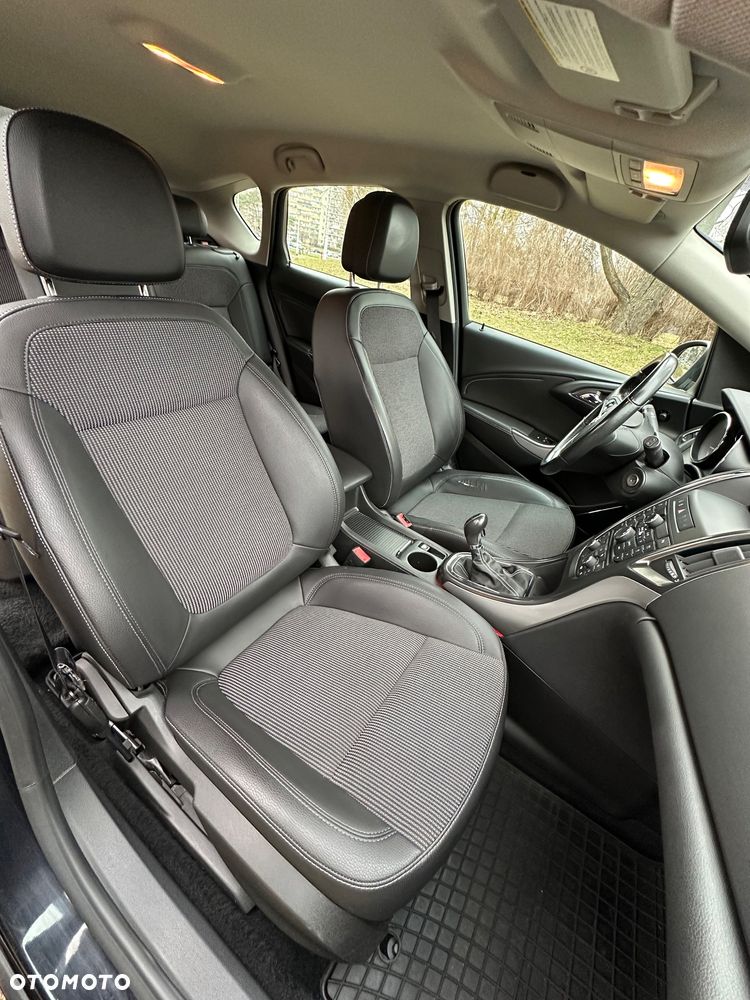 Opel Astra 1.4 Turbo - 16