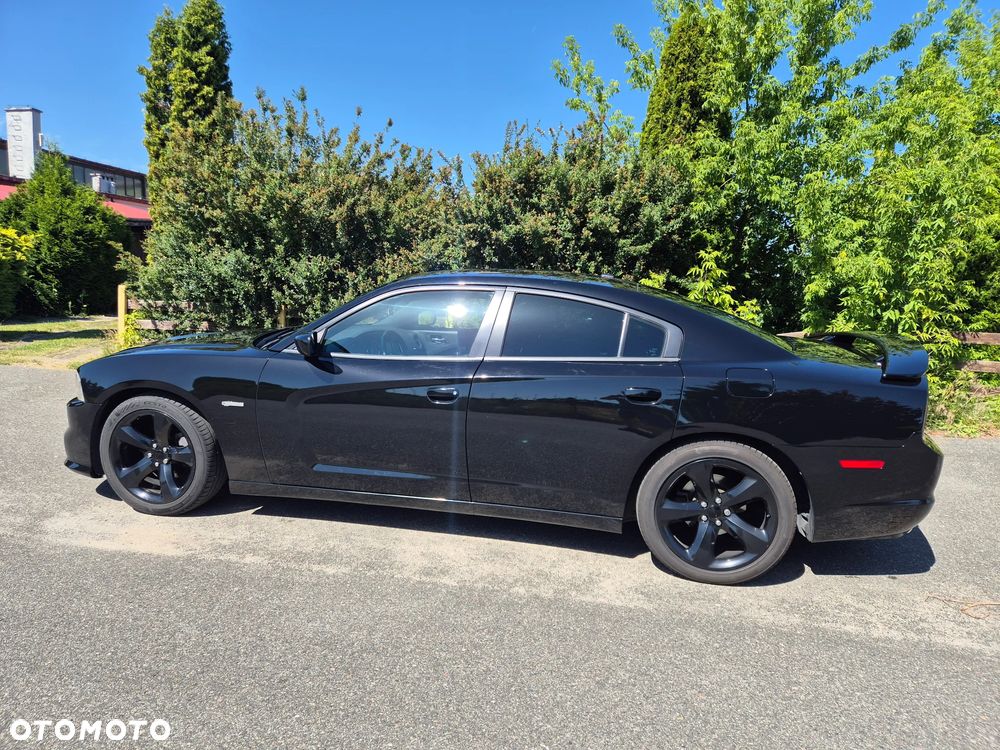 Dodge Charger - 2