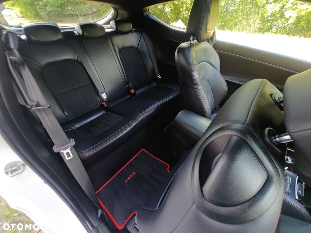 Kia Ceed - 15