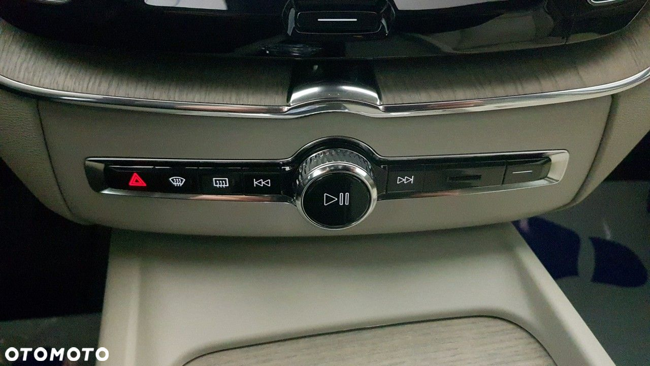 Volvo XC 60 - 28