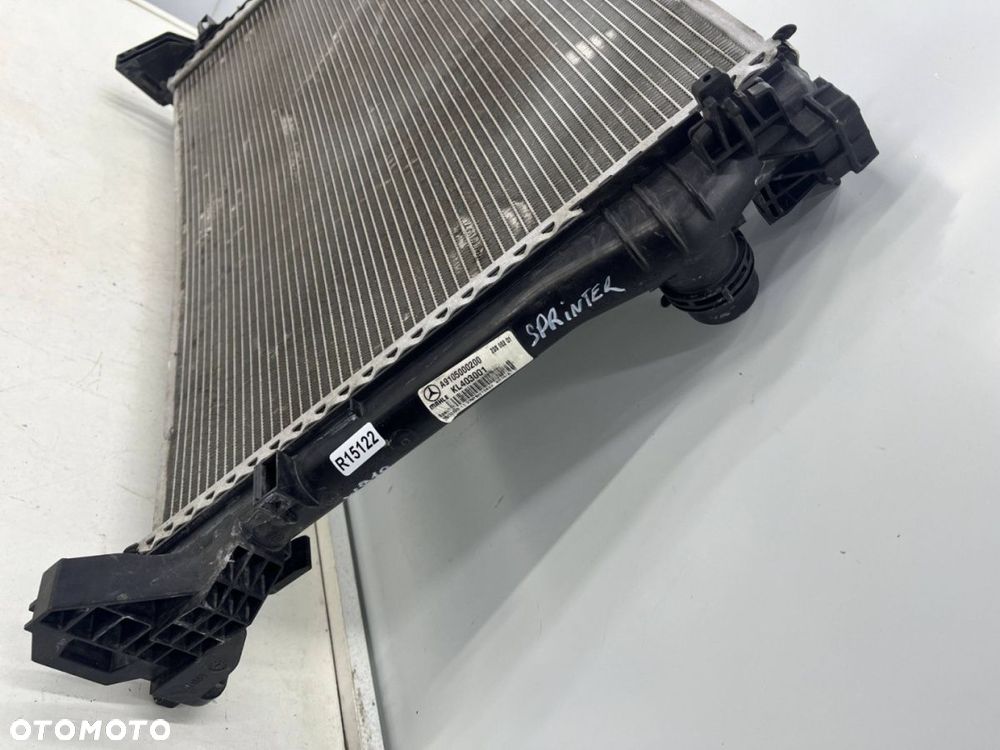 Chłodnica wody Mercedes Sprinter III w907 w910 2018r.- 220CDi 2.0 CDi ORYGINALNA a9105000200 - 4