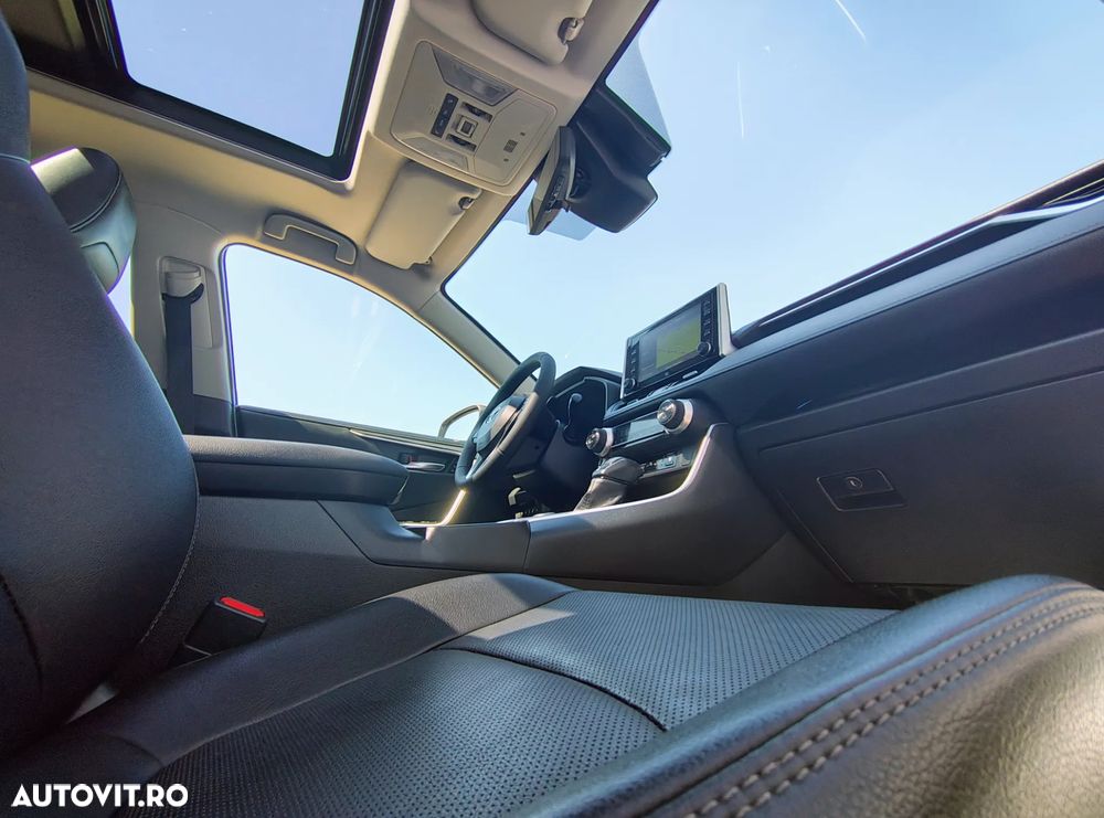 Toyota RAV4 2.5 VVT-iE 4x4 Luxury Premium - 5