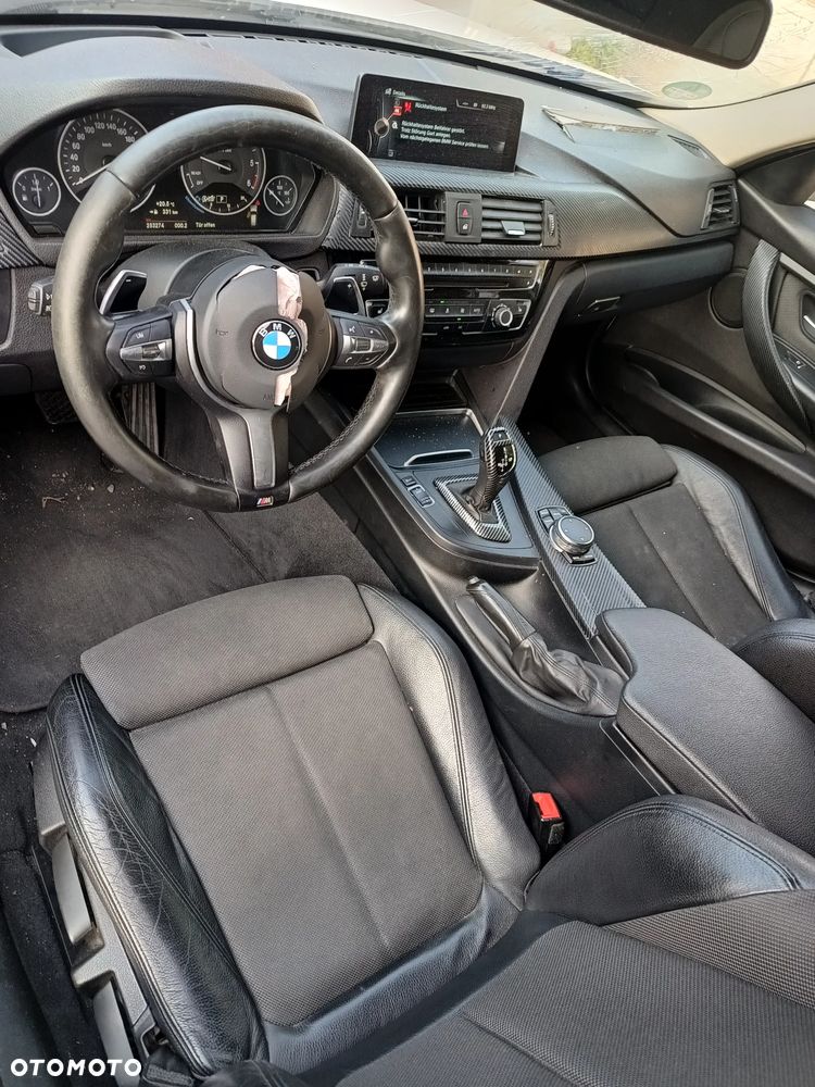 BMW Seria 3 325d M Sport - 8