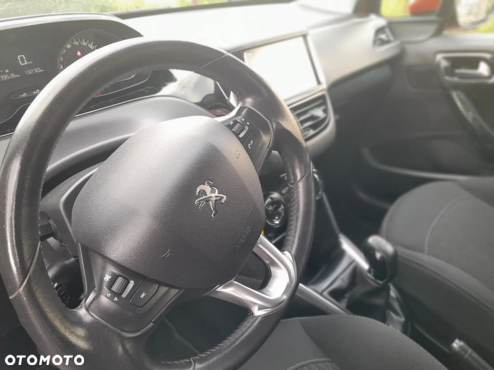 Peugeot 208 PureTech 82 Start & Stop Style - 22