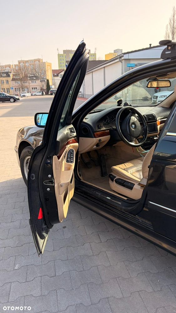 BMW Seria 5 - 12