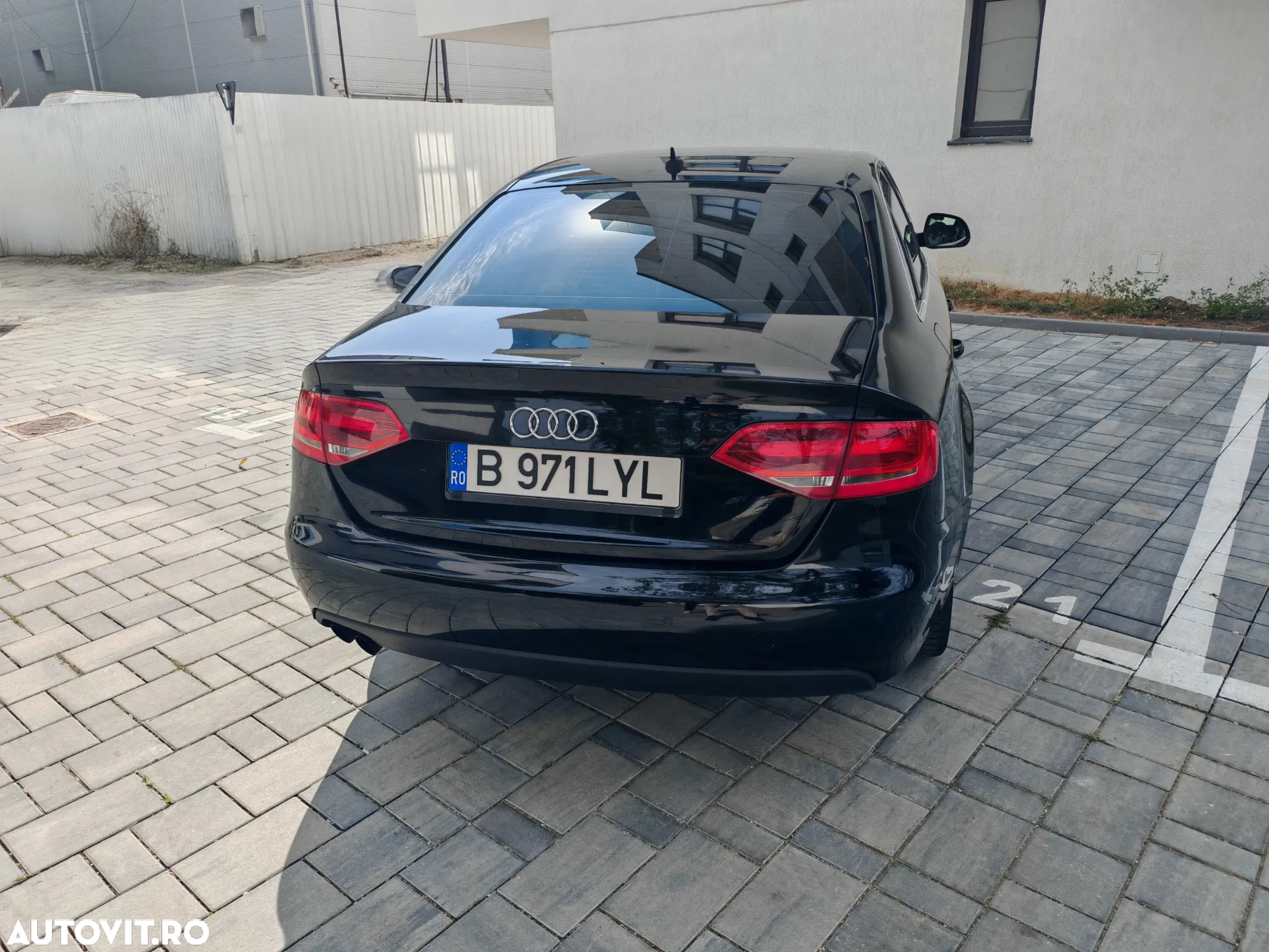 Audi A4 2.0 TDI B8 - 7