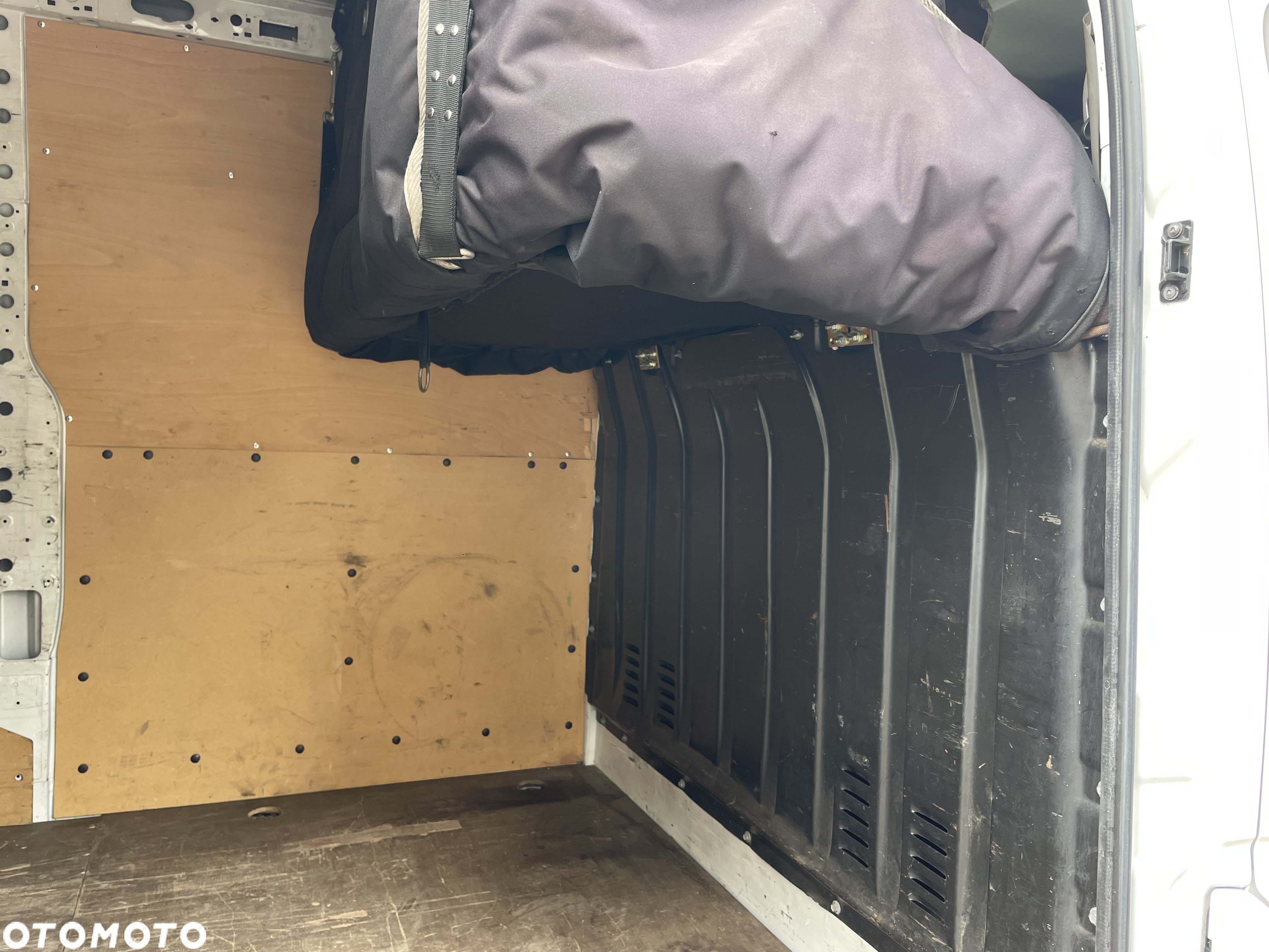 Renault Master L3 H 3 webasto łóżko stan top cena brutto faktura VAT 23% - 29