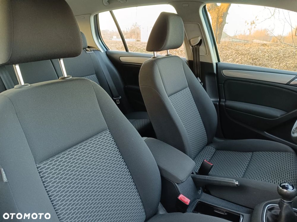 Volkswagen Golf 1.6 TDI BlueMot Comfortline - 22