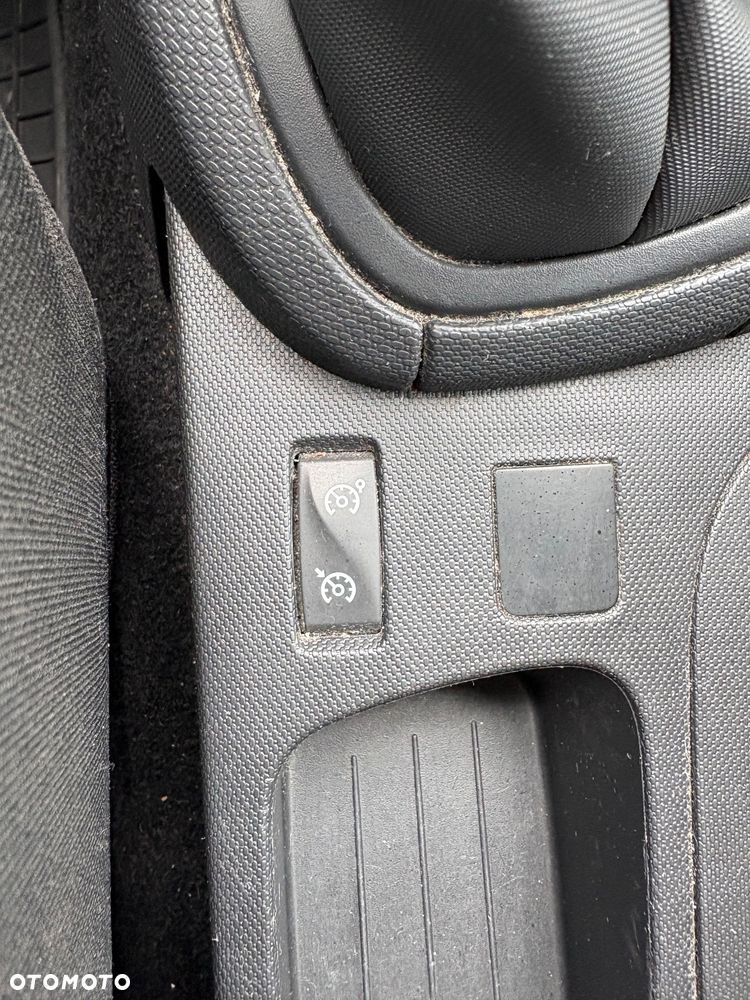 Renault Clio 1.2 16V Authentique - 15