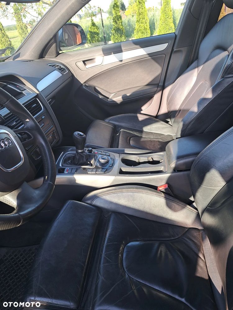 Audi A4 Limousine - 9