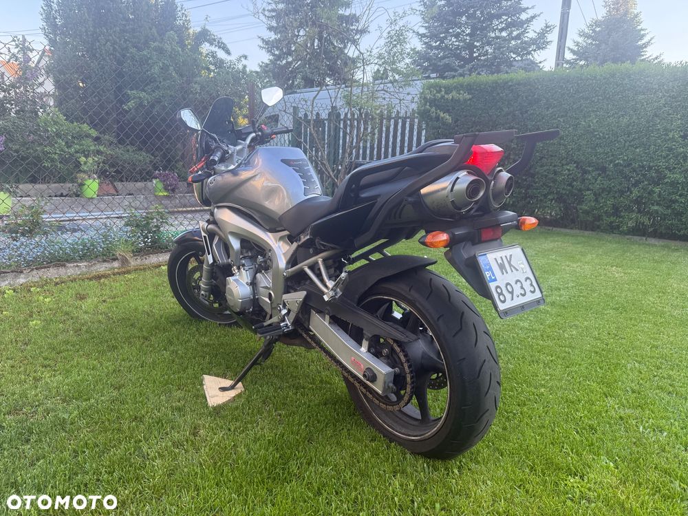 Yamaha FZ6 - 4