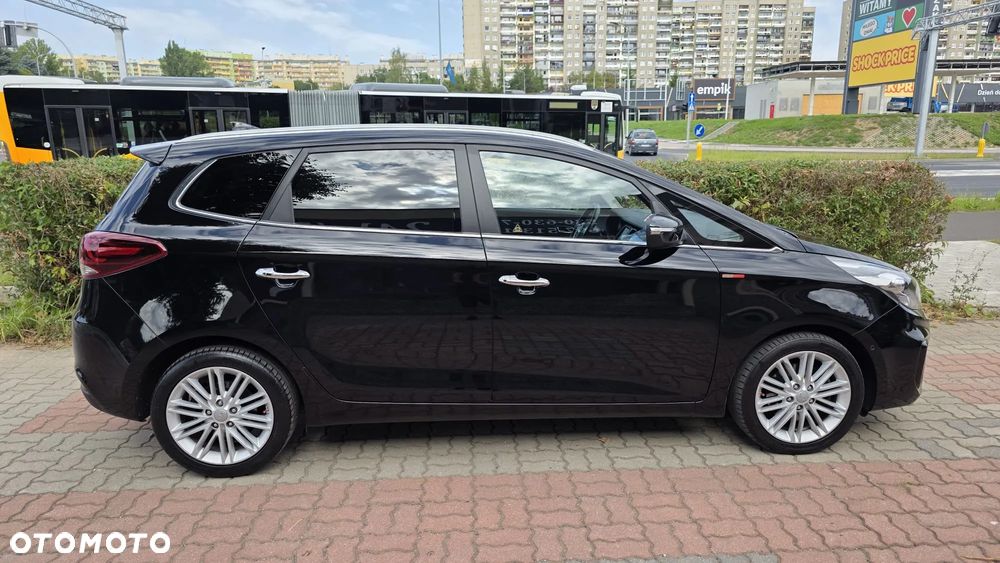 Kia Carens 1.7 CRDi Business Line 7os - 16