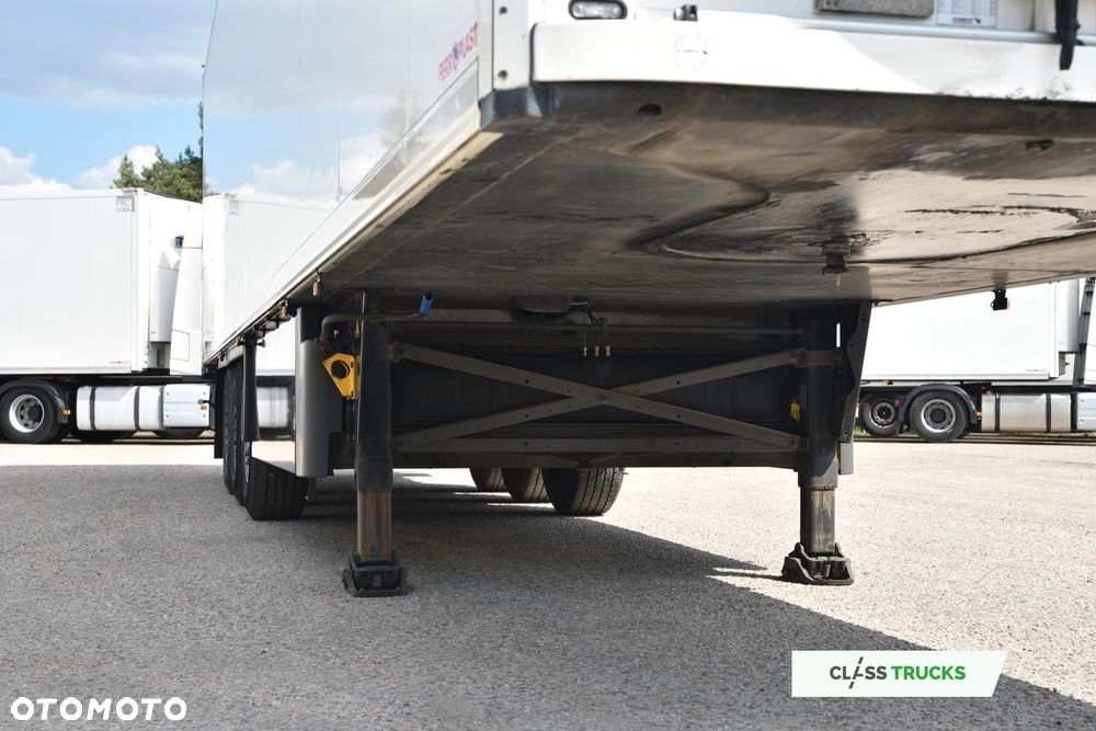 Schmitz Cargobull SKO FP 60 ThermoKing SLXi 300 - 17