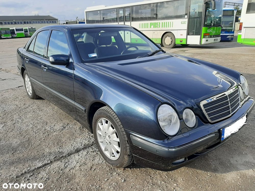 Mercedes-Benz Klasa E - 3