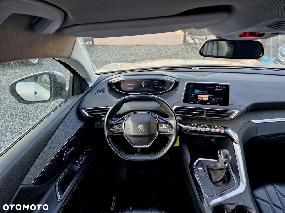 Peugeot 3008 1.2 PureTech Access S&S - 27