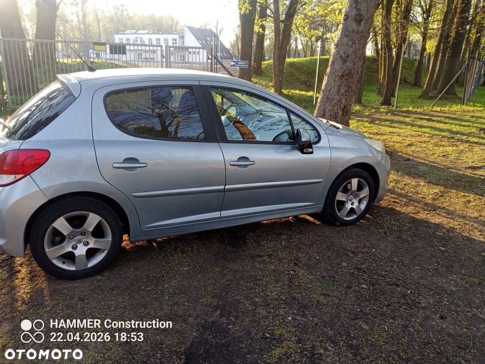 Peugeot 207 - 4