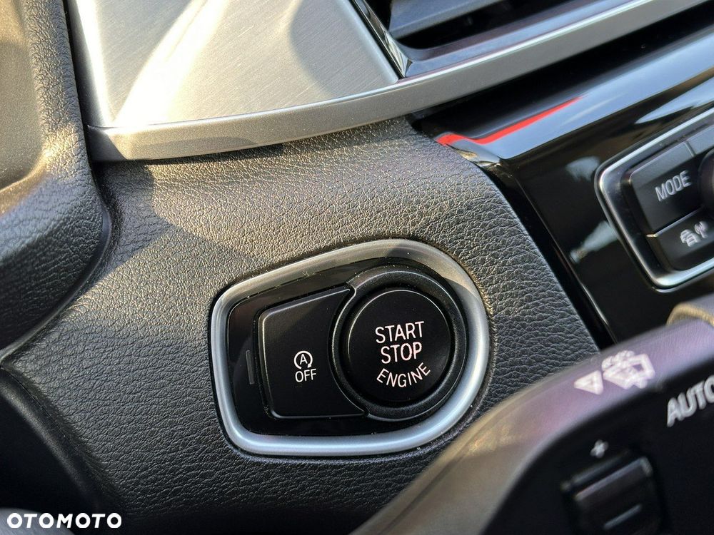 BMW X1 xDrive20i Sport - 33