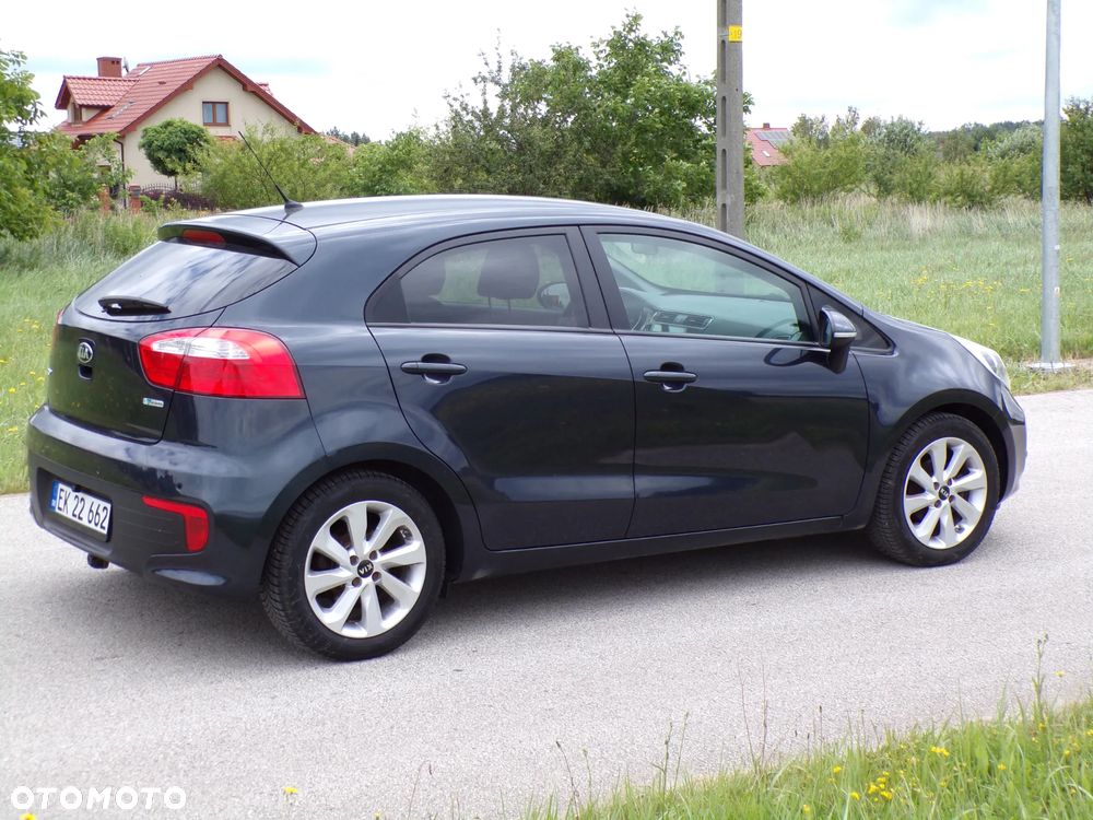 Kia Rio 1.2 Dream Team Edition - 17