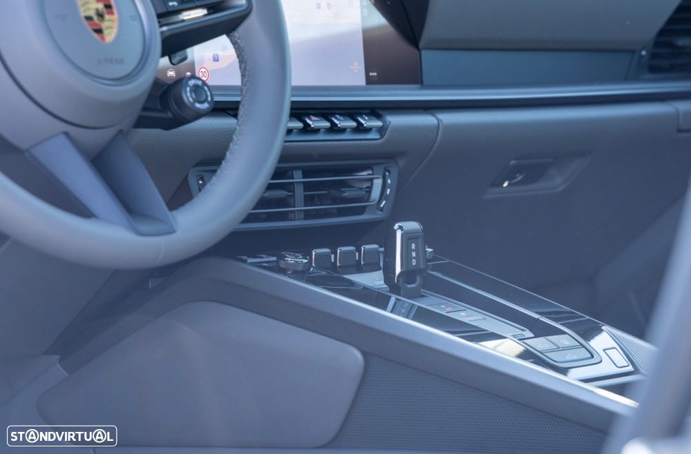 Porsche 911 (992) Carrera 4S PDK - 20