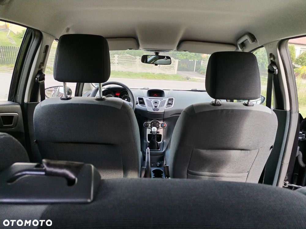 Ford Fiesta - 17