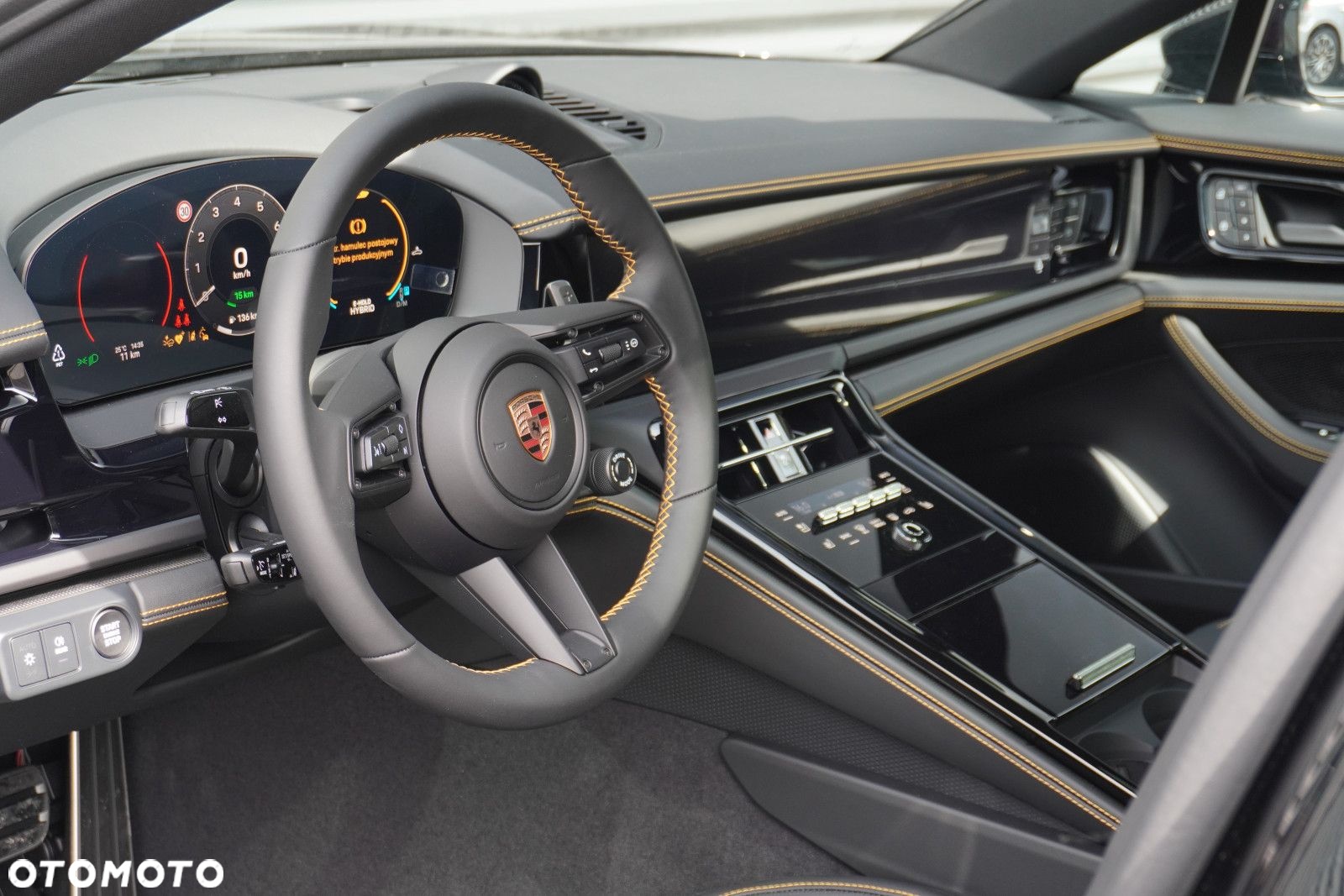 Porsche Panamera - 12