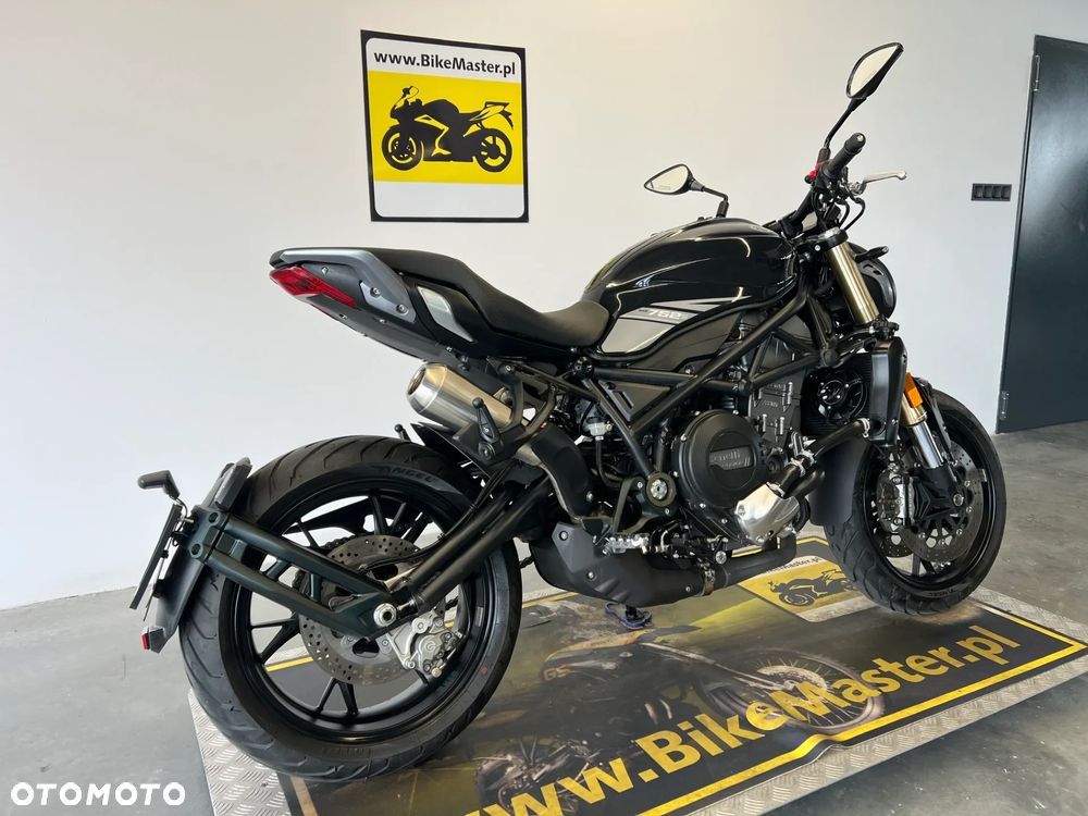 Benelli 752 S - 5