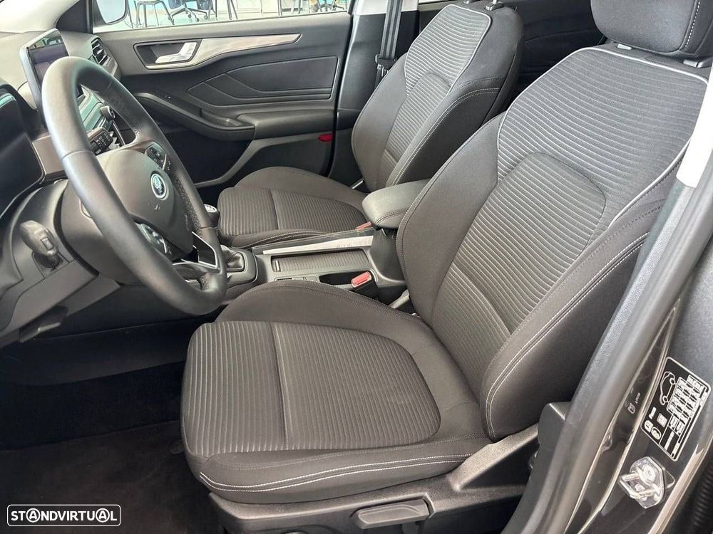 Ford Focus 1.5 TDCi ECOBlue Titanium - 9